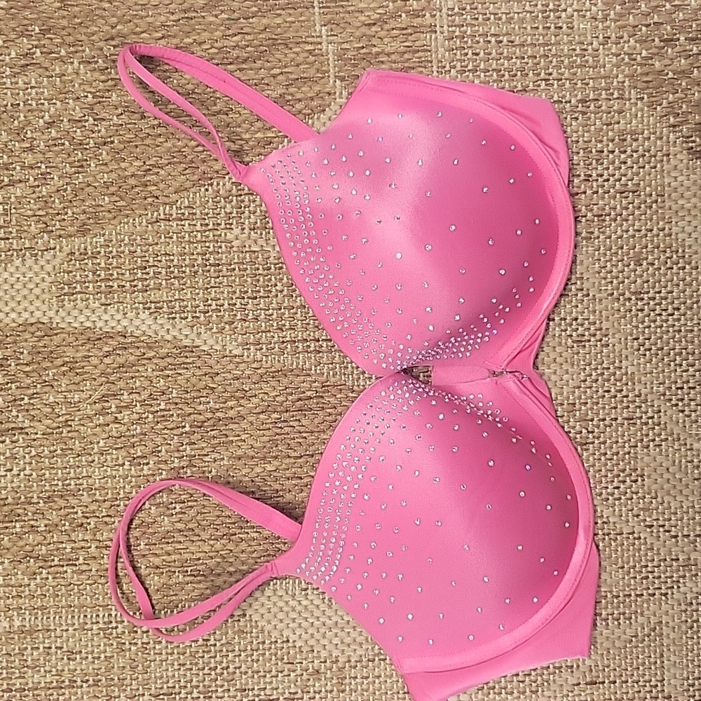 Victoria's Secret Pink Push Up Very Sexy Swarvorski Crystals 34DD